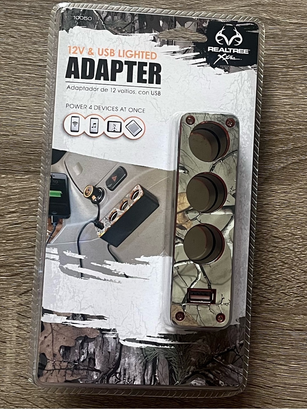 Realtree Camouflage 12V Triple Socket Adapter with USB Port